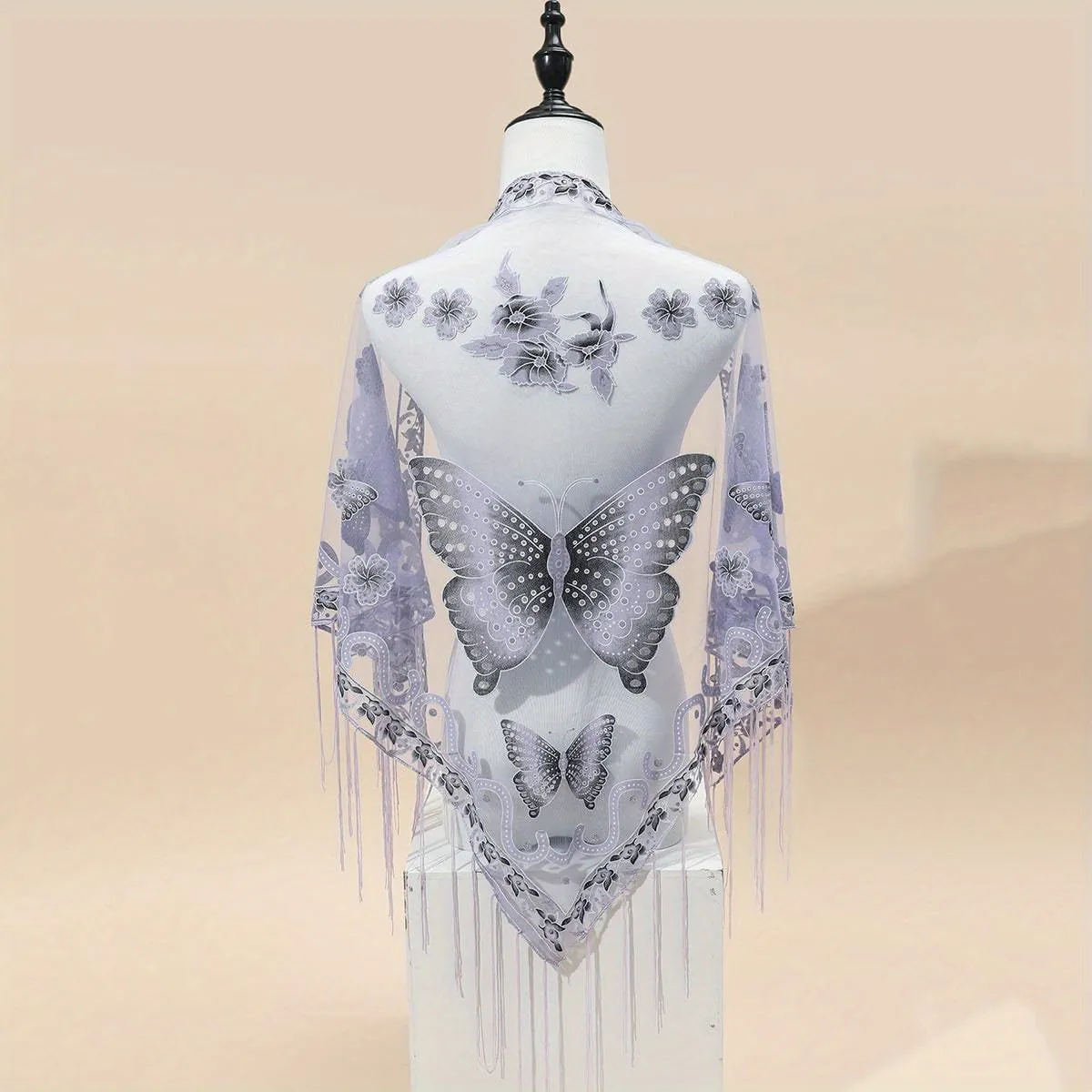 29.5"×55.1" Elegant Triangle Shawl - Breathable, Windproof, and Embroidered with Butterfly Flower Lace - Stylish Outdoor Accessory for Women