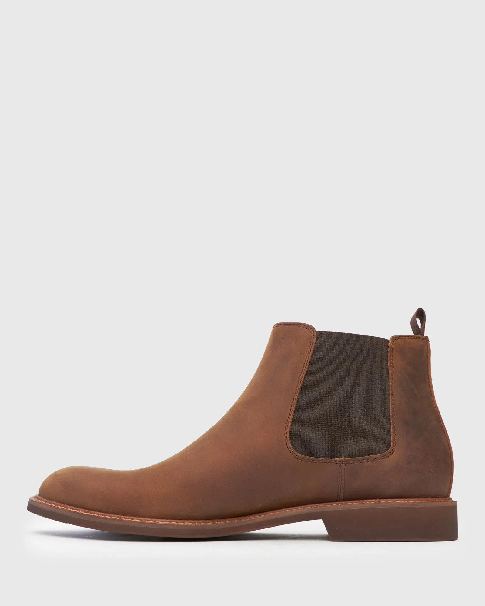 ASHTON Plain Toe Chelsea Boots