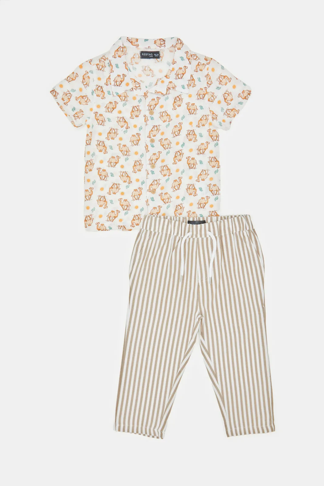 Infant Boys White Printed Camel Print Set (2 Piece)